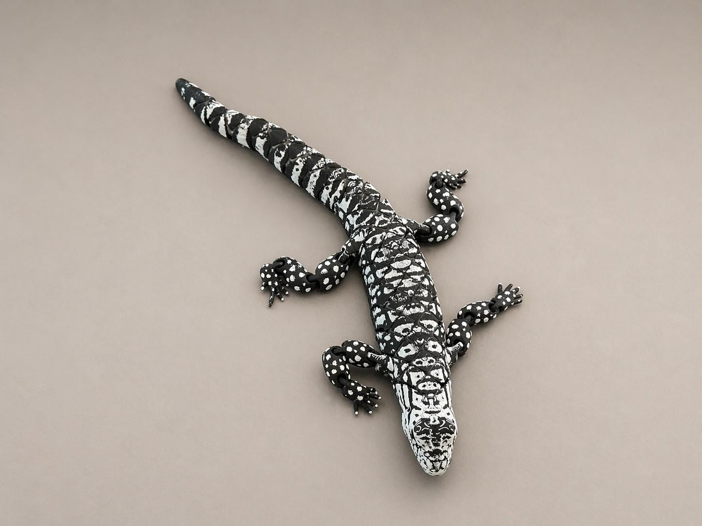 Schwarz weißer Teju Exe“  bewegliche 3D Druck Echse - Flexi Tegu