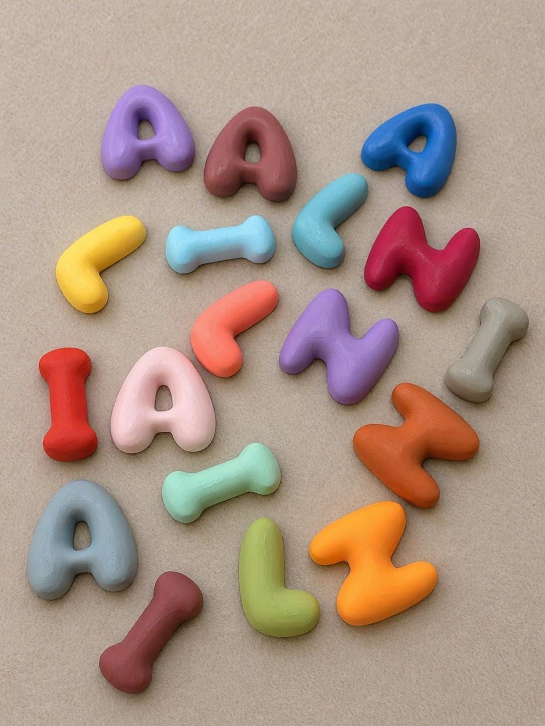 3D-Druck-Keramikbuchstaben personalisiert