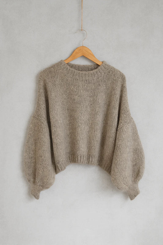 Trendiger, kuscheliger Pullover mit Puffärmeln aus Mohairmix – Beige